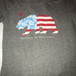 Aeropostale Tops - Gray Aeropostale shirt Aeropostale Tops - Gray Aeropostale shirt